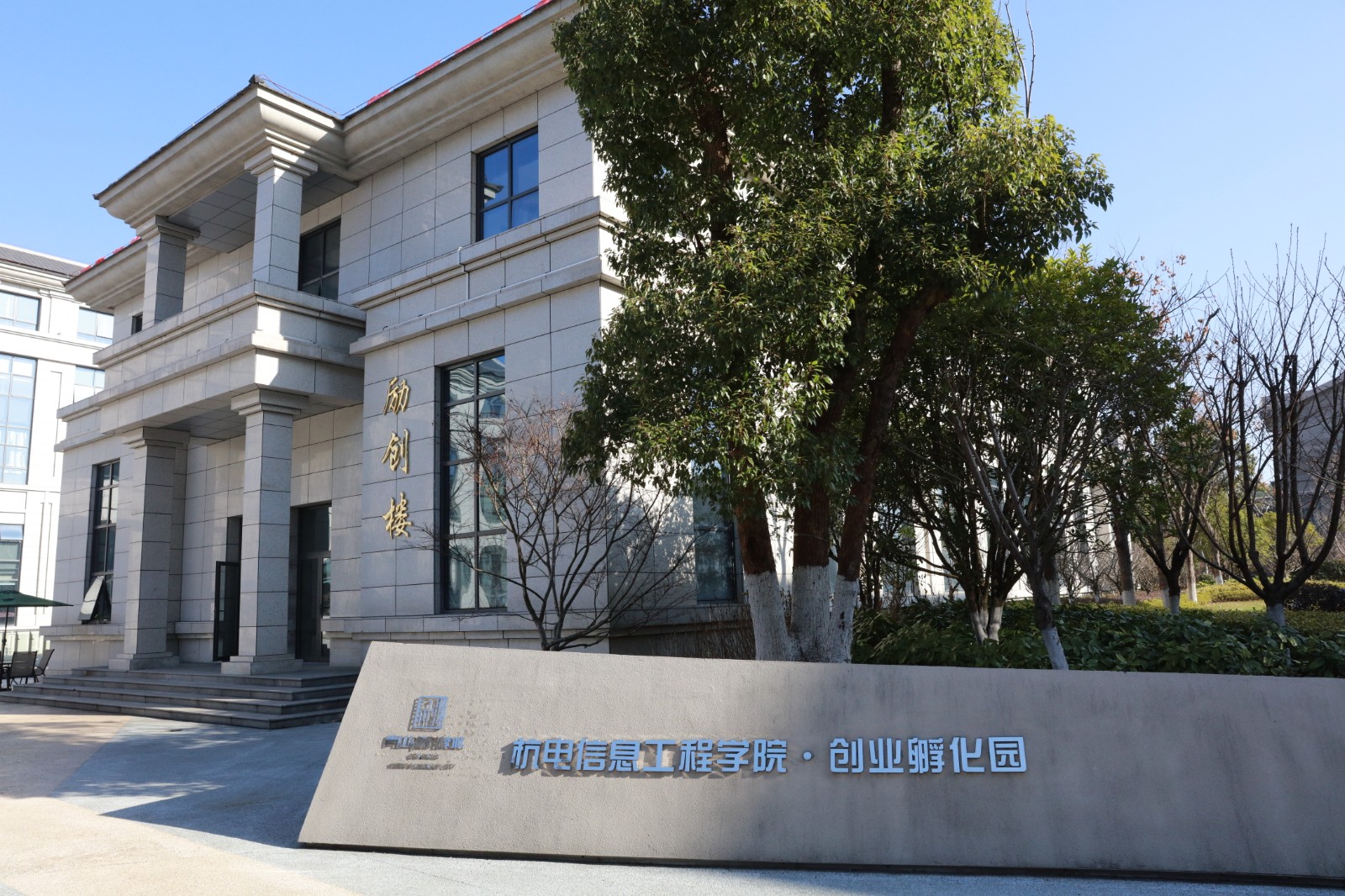 1599905553978125.jpg 1599905553978125.jpg