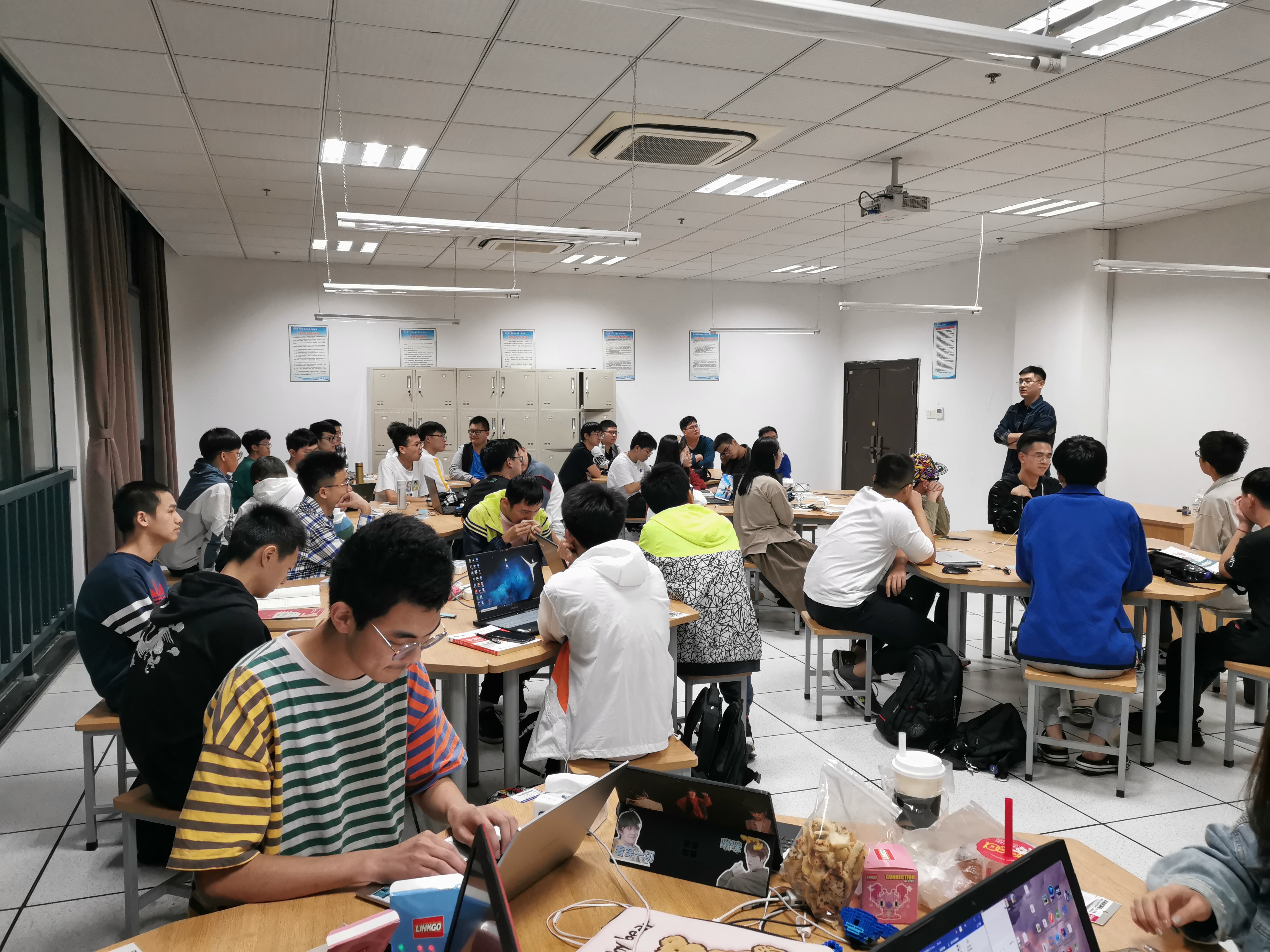 1602326995596745.jpg 1602326995596745.jpg